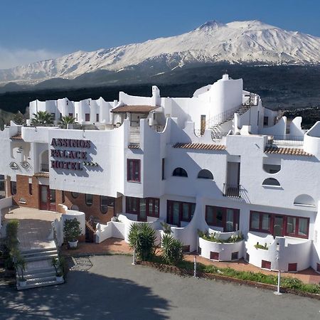 Assinos Palace Hotel จีอาร์ดีนี นักซอส ภายนอก รูปภาพ