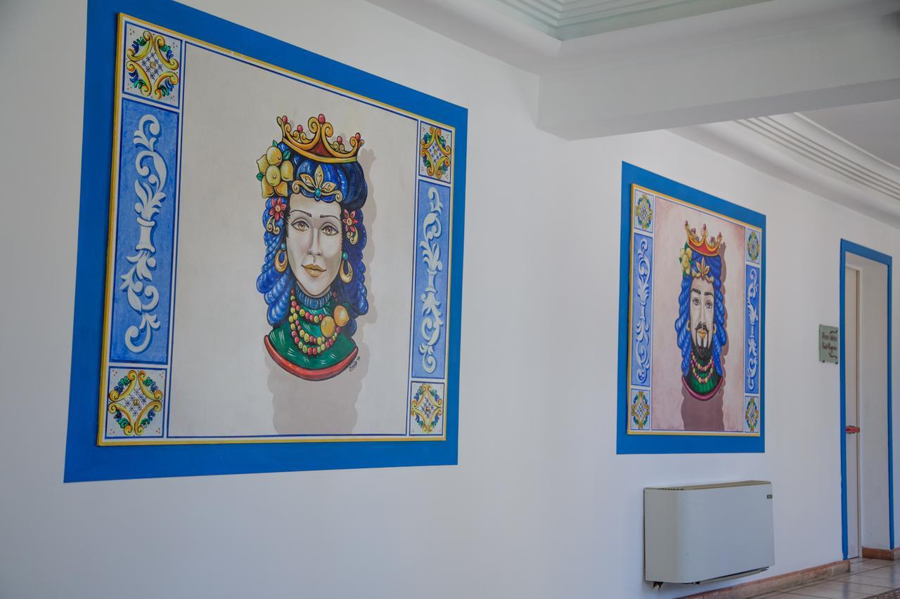 Assinos Palace Hotel จีอาร์ดีนี นักซอส ภายนอก รูปภาพ